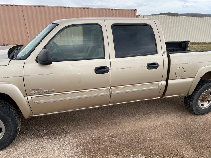 #4006-•-2005-chevy-crew-cab-truck-(az-title)-image-7