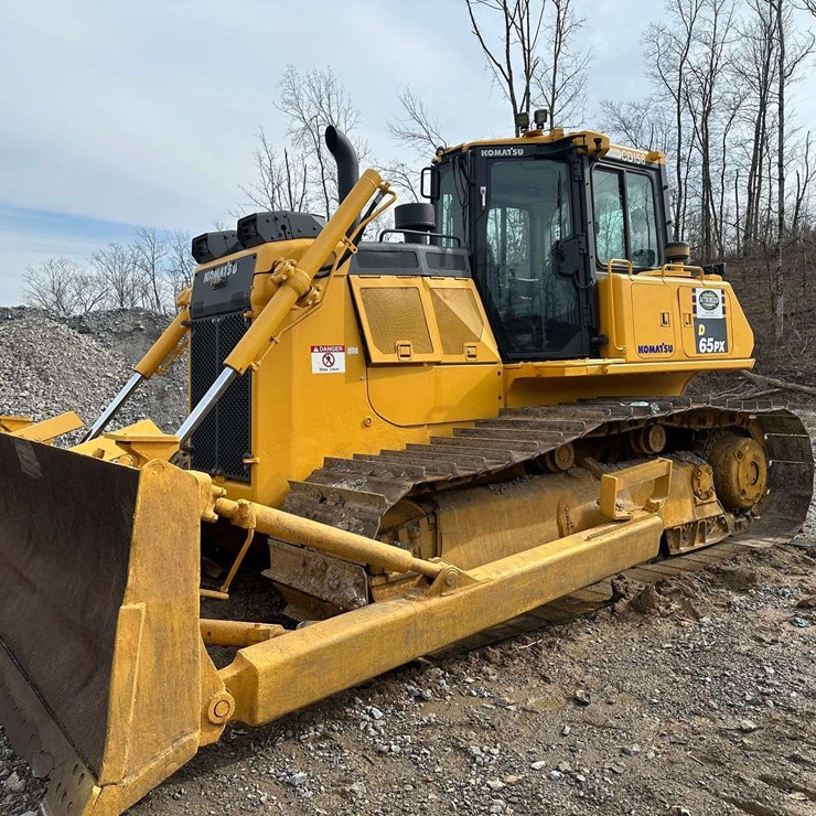 2022 KOMATSU D65PX-18
