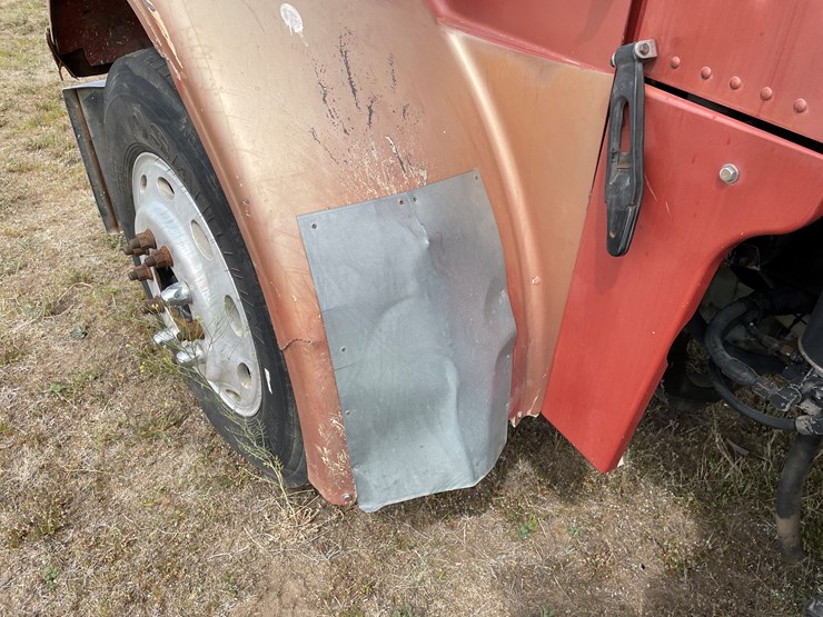 1998-peterbilt-378-image-39