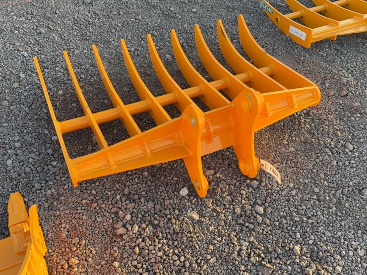 caterpillar-307-image-3