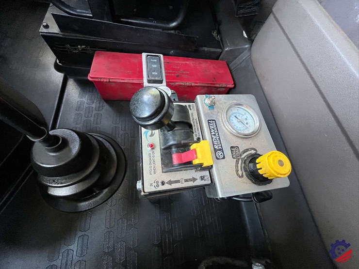 2018-international-hx620-image-80