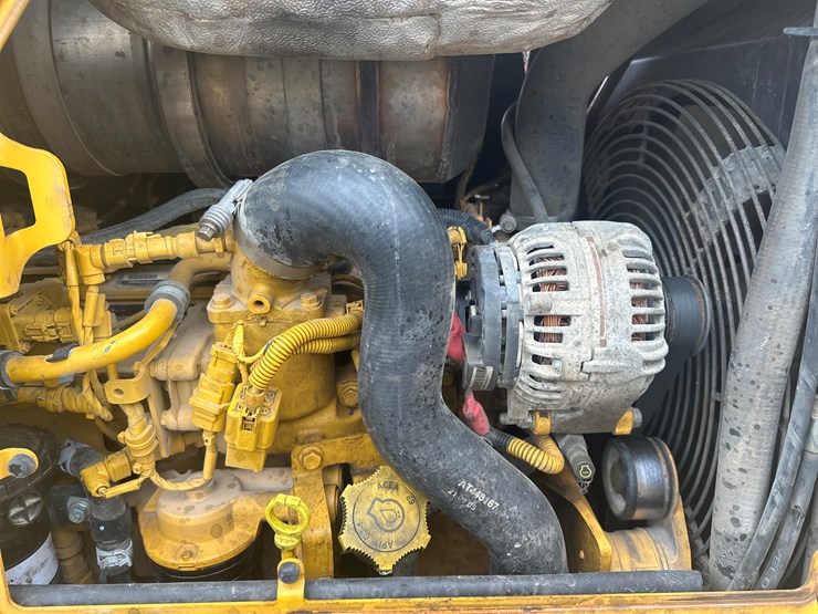 deere-550k-lgp-image-49