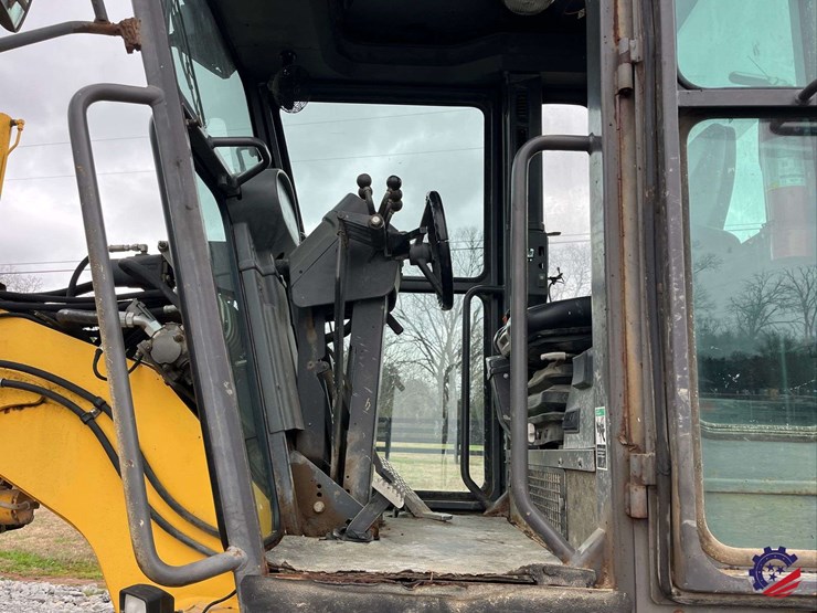 2003-volvo-g710b-image-57