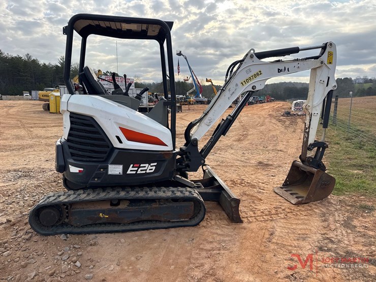 2020-bobcat-e26-image-5