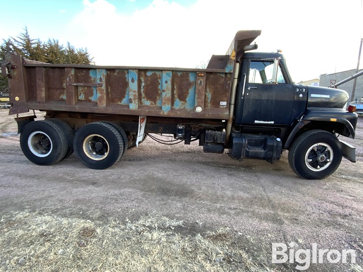 1975-international-fleetstar-image-4