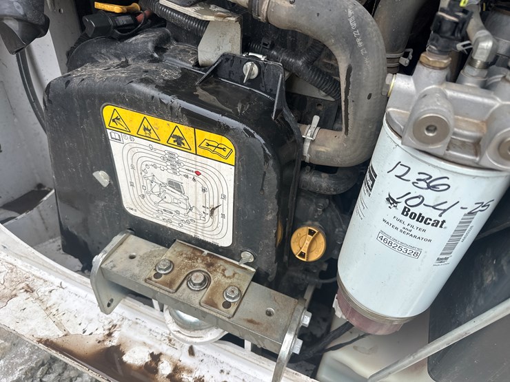 2022-bobcat-t66-image-42