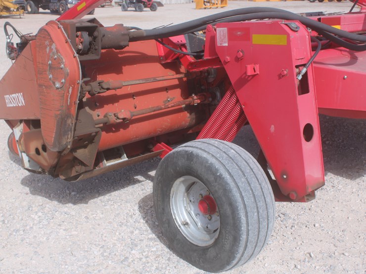 hesston-1170-image-21