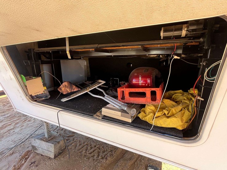 2008-keystone-laredo-265rl-5th-wheel-camper-image-8