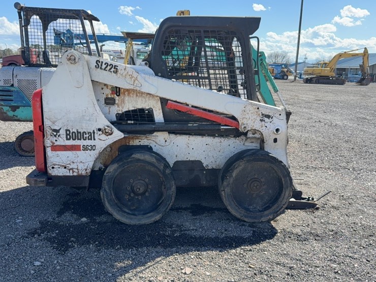 2019-bobcat-s630-image-4