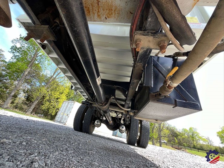 2025-kenworth-t380-image-31