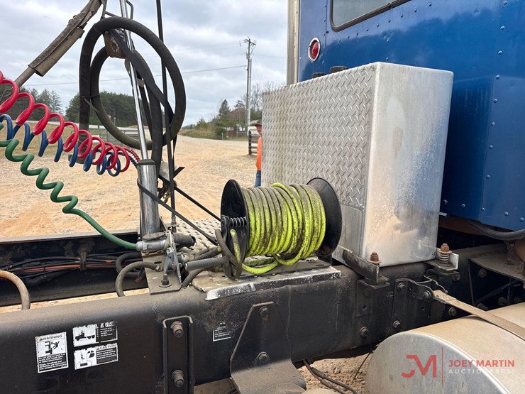 kenworth-w900-image-21