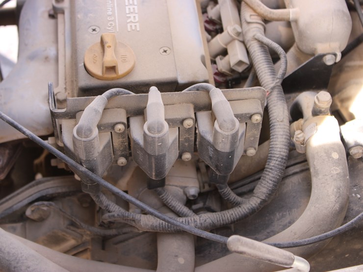 john-deere-gator-image-23