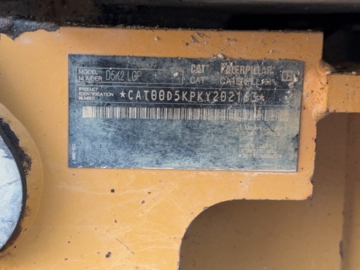 caterpillar-d5k2-lgp-image-12