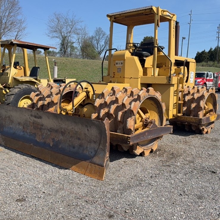 CATERPILLAR 815