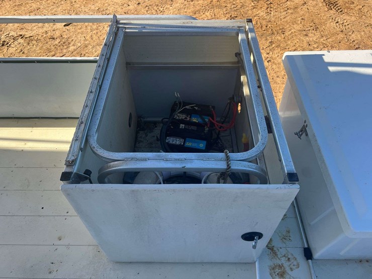 2000-all-aluminum-25'-pontoon-boat-w/-trailer-image-21