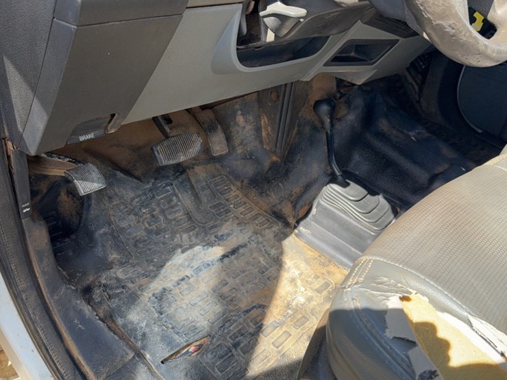 2012-ford-f350-image-22