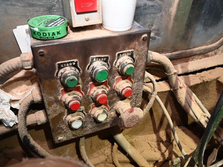 #122-•-sawyer's-cab-image-11