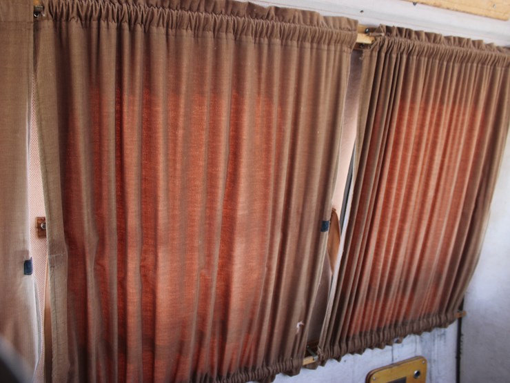 1985-dodge-ram-350-image-32