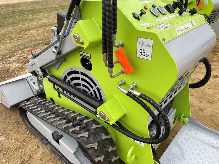 #210-•-new-ats-power-mini-skid-steer-loader-image-19