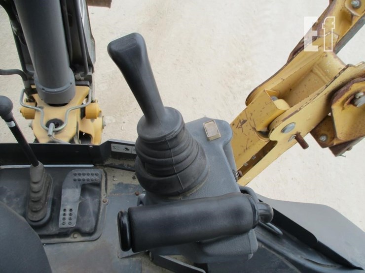 2013-deere-310sk-image-14