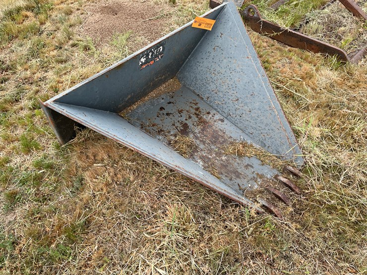 #4021-•-skid-steer-tree-spade-image-1