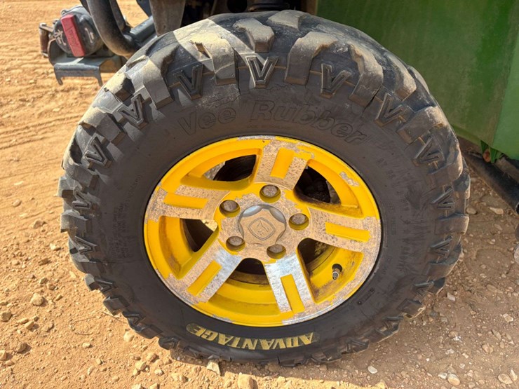 john-deere-gator-image-7