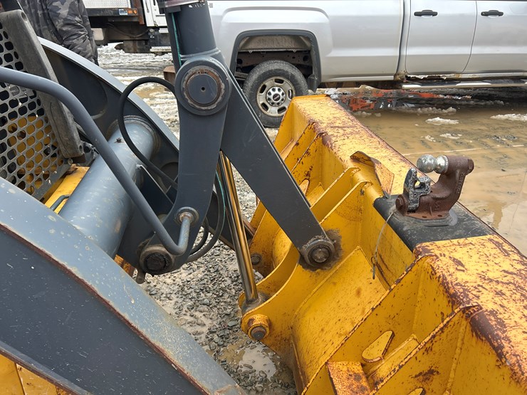 deere-310sj-image-13