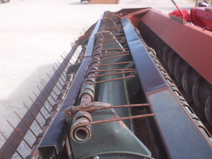 hesston-1170-image-13