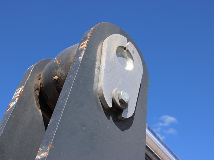 2021-deere-524p-image-16