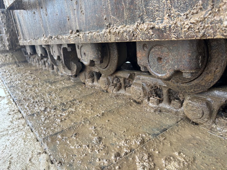 2001-komatsu-pc200-lc-image-79