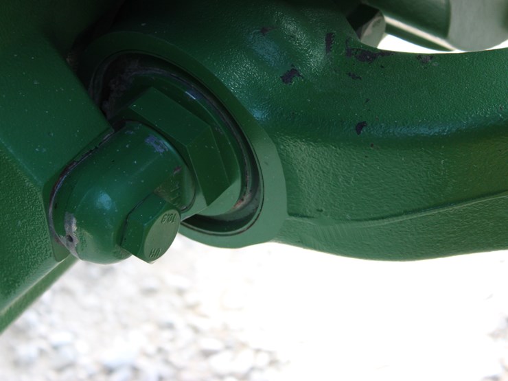 2012-john-deere-8270r-image-98