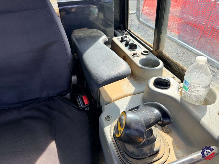 2018-komatsu-d51exi-24-image-31