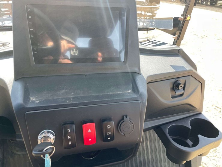 2025-sd-lanch-street-legal-4-seater-golf-cart-w/-on-board-charger-(1-mile-showing)-image-10