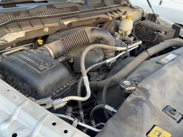 2014-dodge-1500-image-21