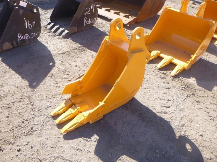 caterpillar-305-image-1