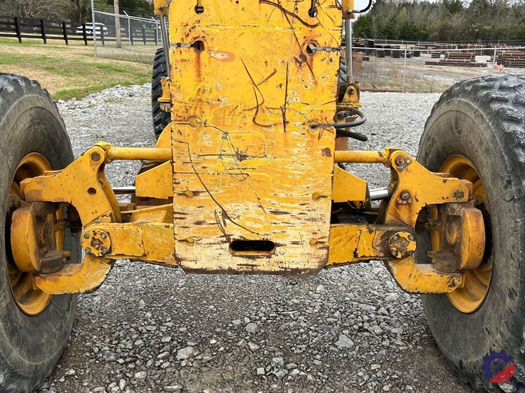 2003-volvo-g710b-image-19