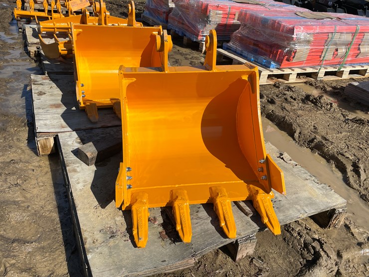 caterpillar-305-image-2