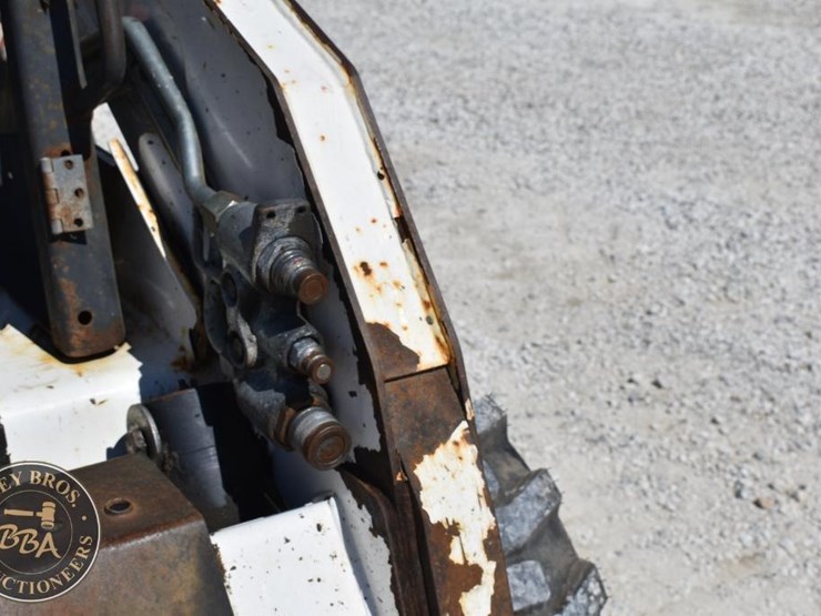 2008-bobcat-s185-image-18