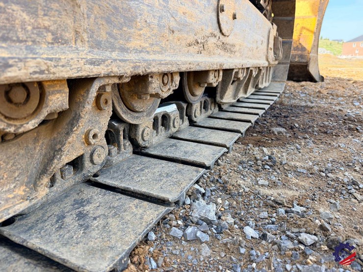 2018-komatsu-d51exi-24-image-12