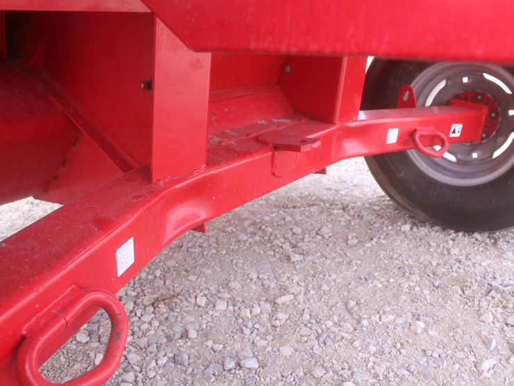 2015-massey-ferguson-1840-image-45