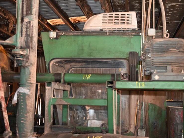 #122-•-sawyer's-cab-image-4