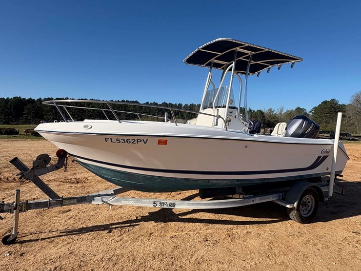 2001-cobia-center-console-saltwater-boat-image-1