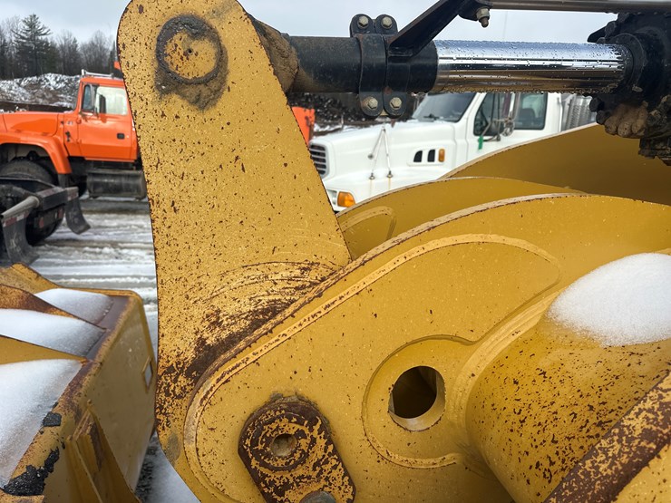 caterpillar-950gc-image-38