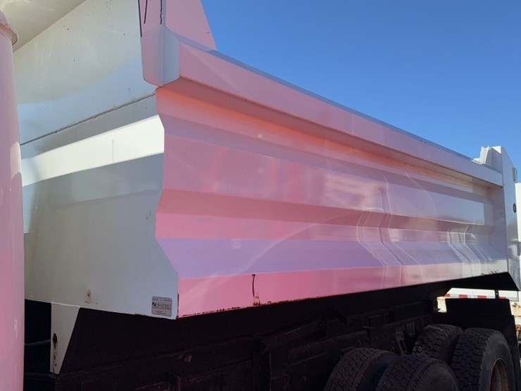 1998-international-4900-image-12