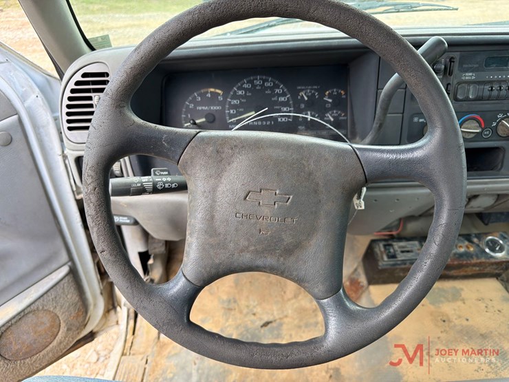 1997-chevrolet-3500-image-25
