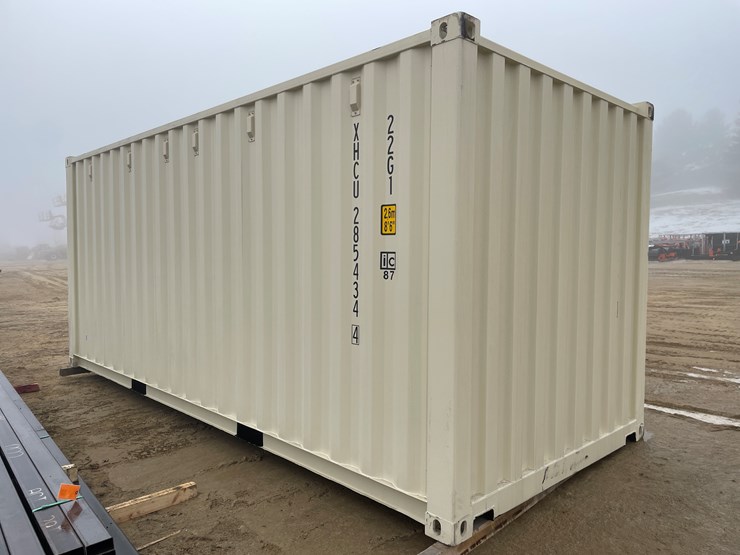 #116-•-20'-shipping-container-image-4