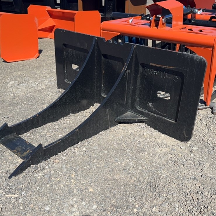 #1000 • SKID STEER STUMP FORK