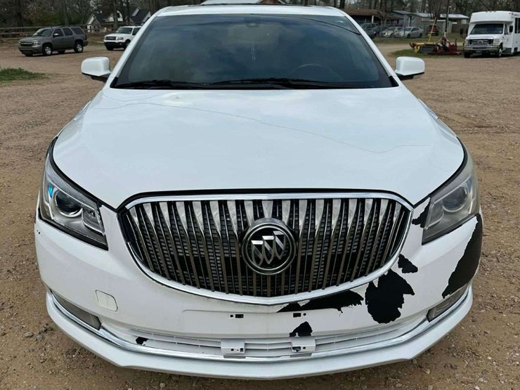 2016-buick-lacrosse-leather-fwd-4d-sedan-3.6-6cyl.-gasoline-(137,344-miles)-image-8