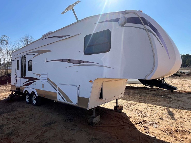 2008-keystone-laredo-265rl-5th-wheel-camper-image-2