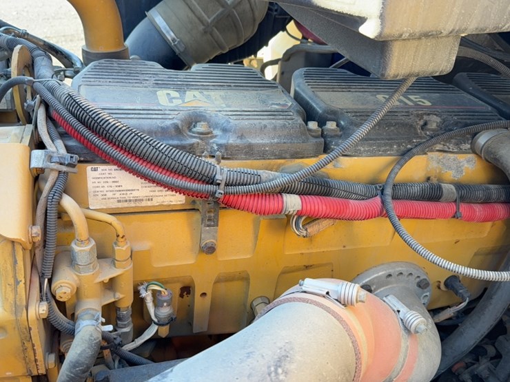 2016-caterpillar-ct660-image-20